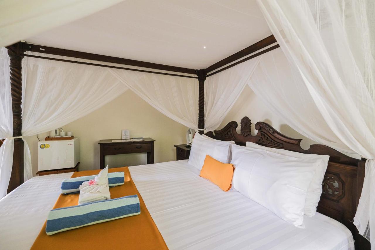 Poinciana Resort Теякула Екстер'єр фото